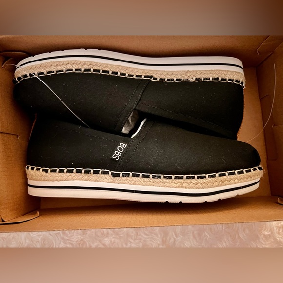 COPY - NWT in box. Bob’s by Sketchers memory foam. Black, size 7.5 - Picture 7 of 8